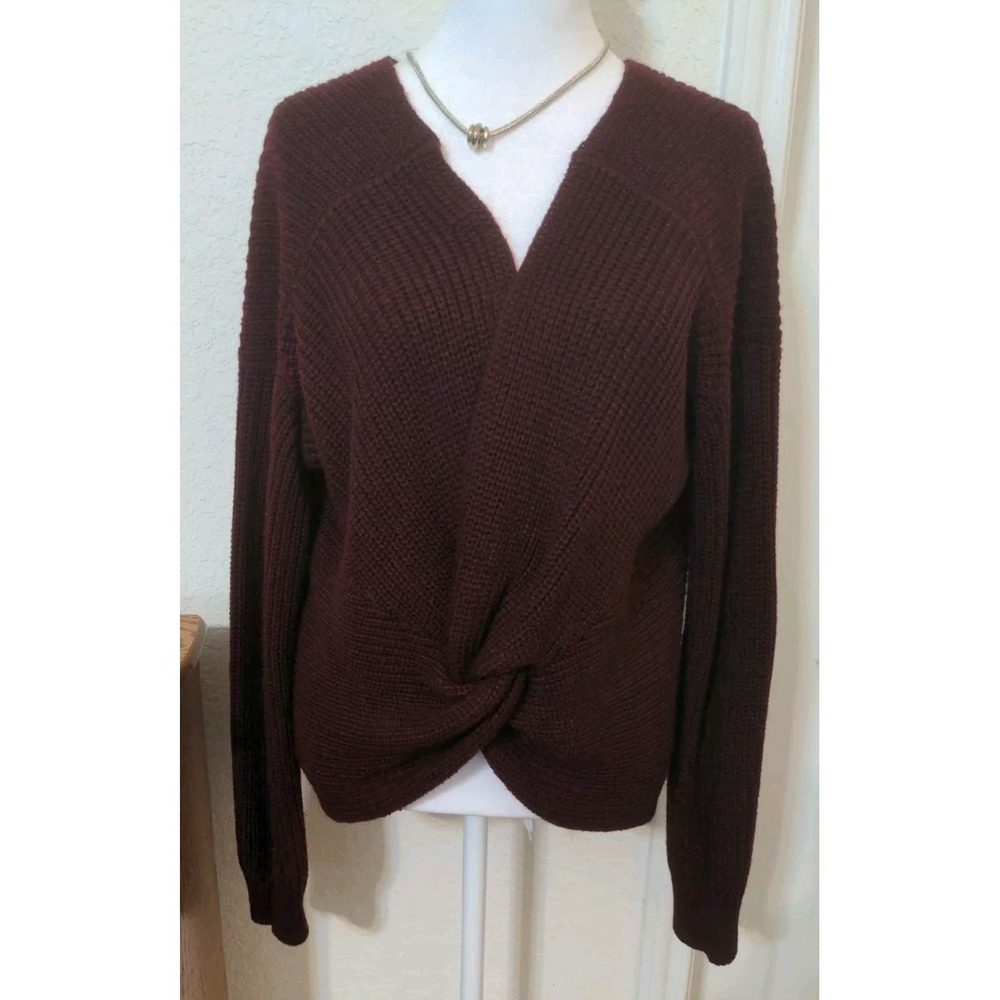 Love Tree Women's Maroon Long Sleeve Sweater. Size M